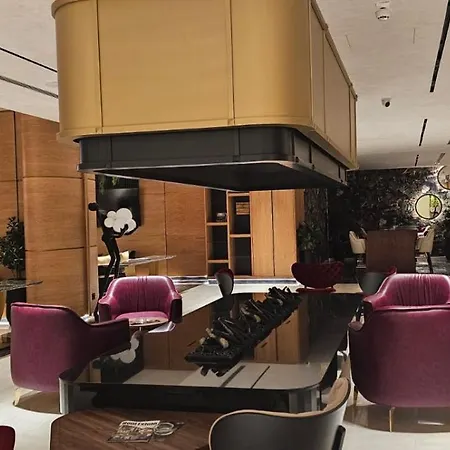 Διαμέρισμα Royal Gardens Elegance *