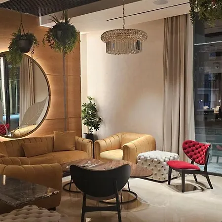 Royal Gardens Elegance Apartment