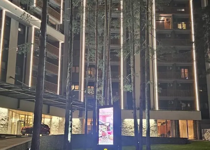 Royal Gardens Elegance アパート *