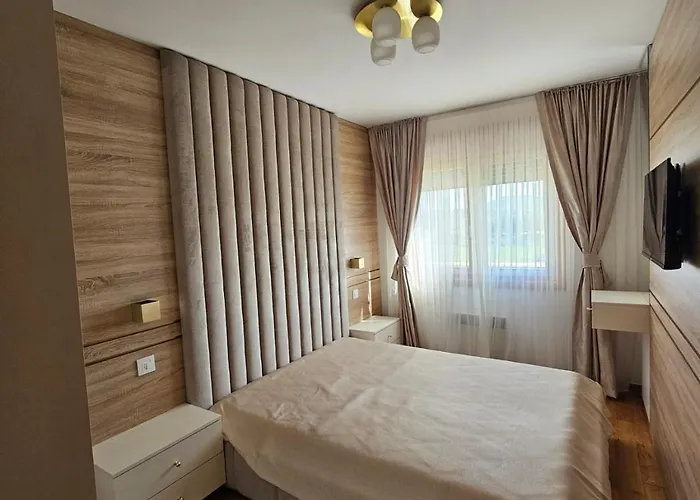 Royal Gardens Elegance アパート